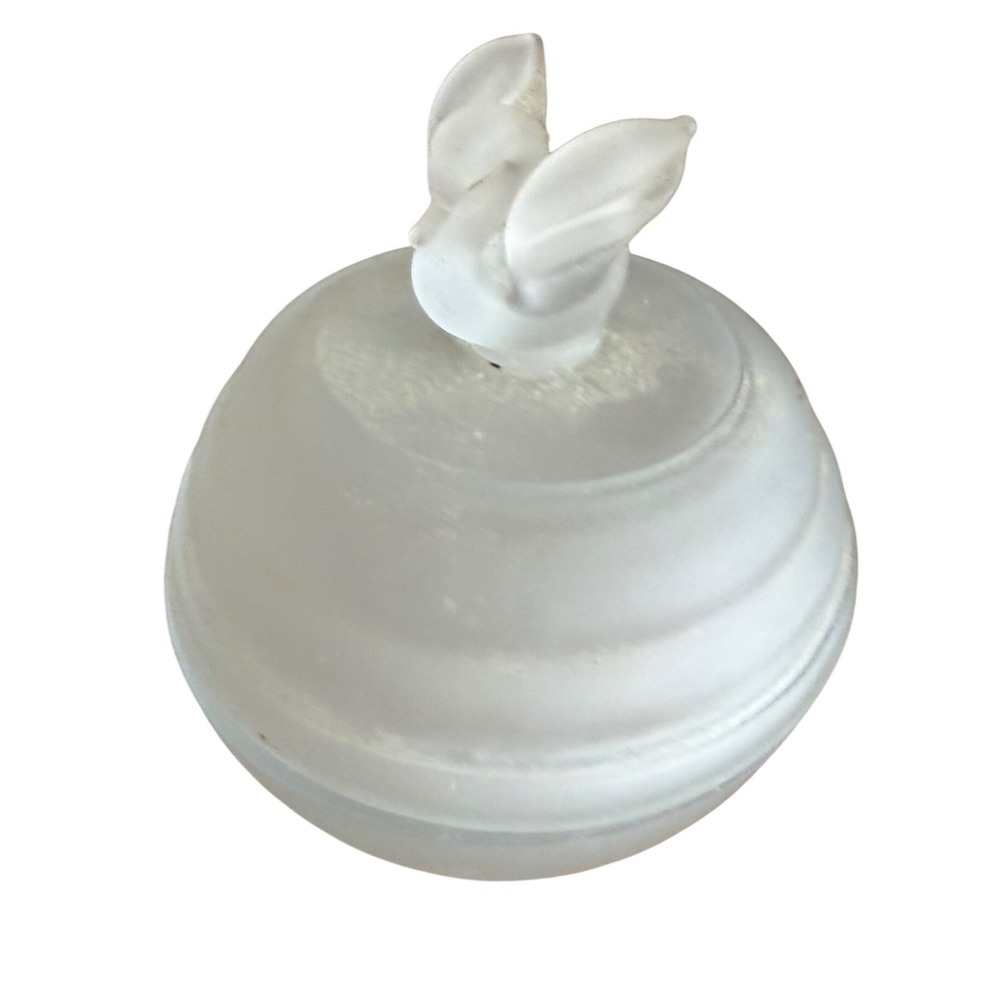 Vintage Frosted Glass Trinket Box with Swan Finial Lid Round Ribbed Base‎ White